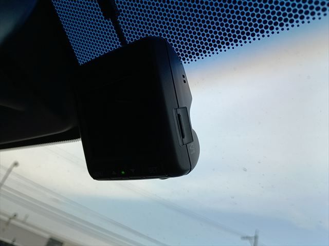 HONDA INSIGHT SEDAN 2019 Image 31