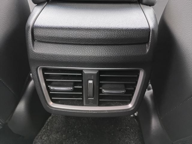 HONDA INSIGHT SEDAN 2019 Image 31