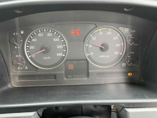 MITSUBISHI FUSOU FIGHTER 2006 Image 31