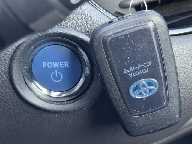 TOYOTA C-HR 2019 Image 31