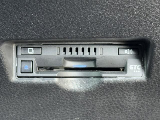 TOYOTA C-HR 2019 Image 31