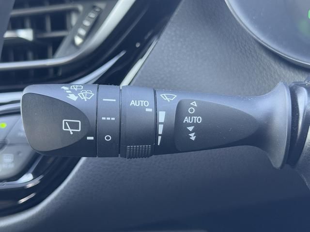 TOYOTA C-HR 2019 Image 31