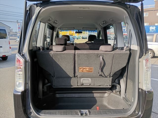 HONDA STEPWAGON SPADA 2010 Image 31