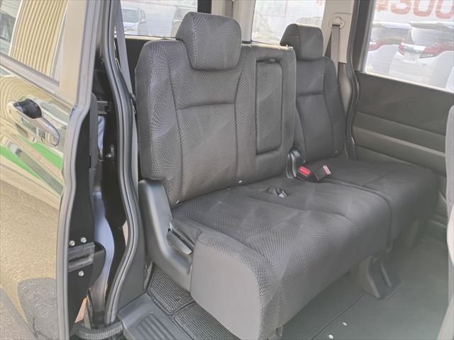 HONDA STEPWAGON SPADA 2010 Image 31