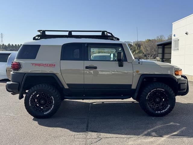 TOYOTA FJ CRUISER 4WD 2011 Image 31