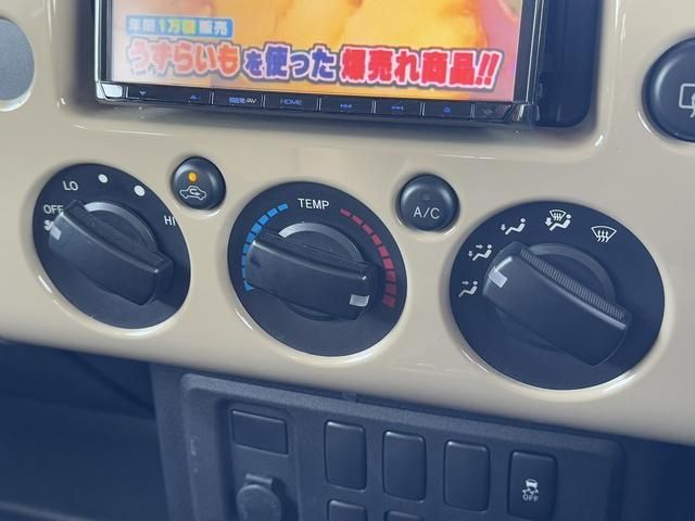 TOYOTA FJ CRUISER 4WD 2011 Image 31