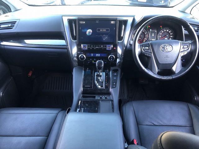 TOYOTA VELLFIRE 2018 Image 31