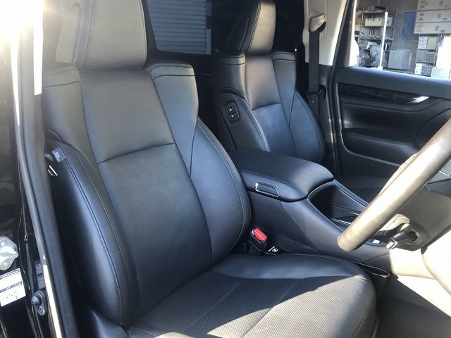 TOYOTA VELLFIRE 2018 Image 31