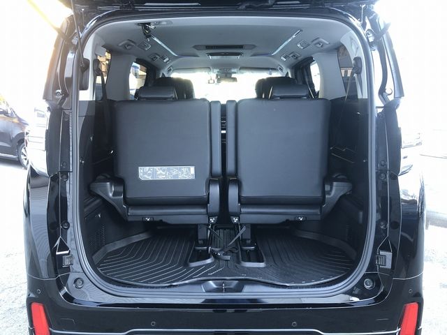 TOYOTA VELLFIRE 2018 Image 31