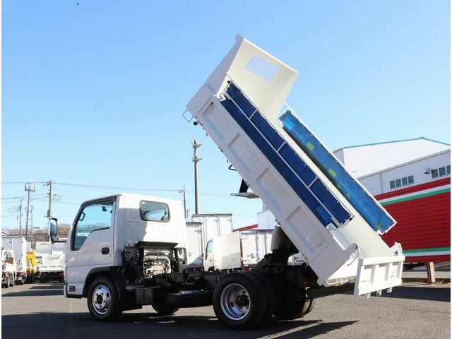 ISUZU ELF 2017 Image 31