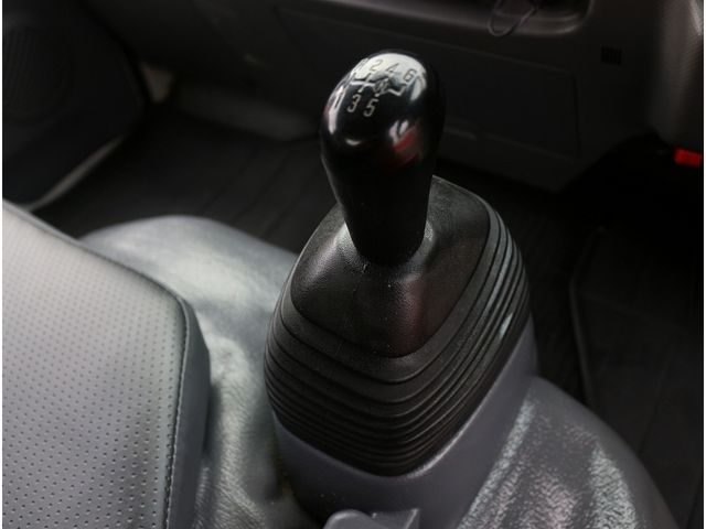 ISUZU ELF 2017 Image 31