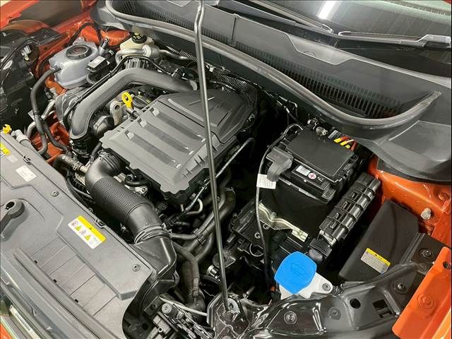 VOLKSWAGEN T-CROSS 2021 Image 31