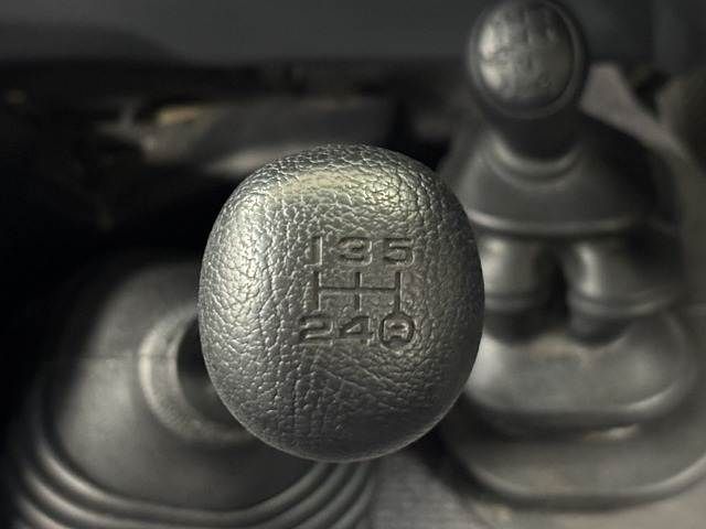 TOYOTA LANDCRUISER VAN 2015 Image 31