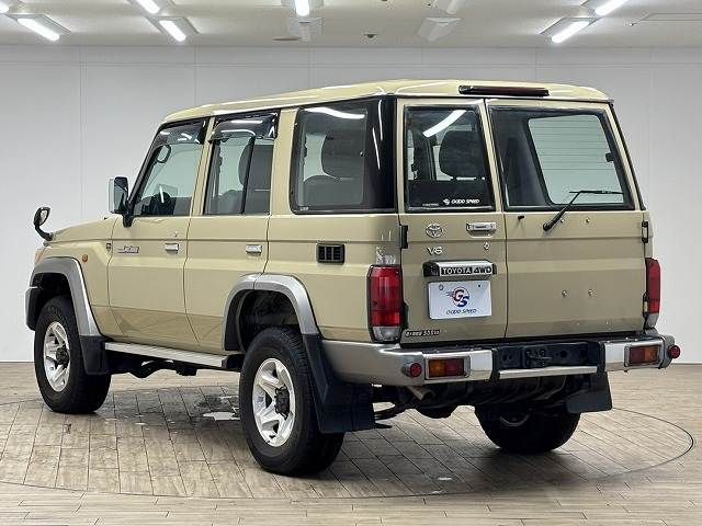 TOYOTA LANDCRUISER VAN 2015 Image 31