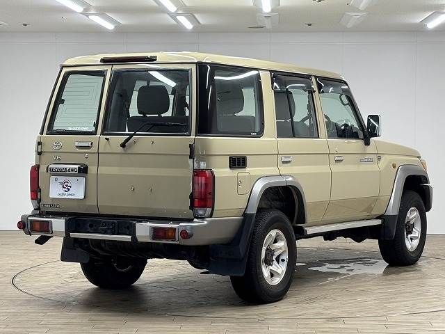 TOYOTA LANDCRUISER VAN 2015 Image 31