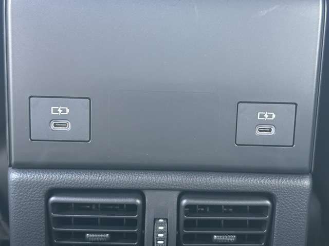 TOYOTA BZ4X 2023 Image 31