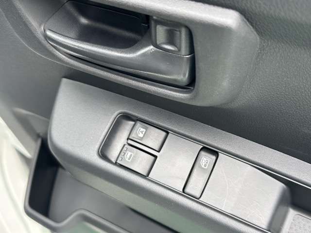 DAIHATSU HIJET DECKVAN 2024 Image 31