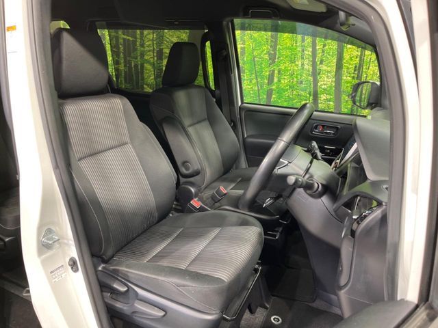 TOYOTA VOXY 2019 Image 31