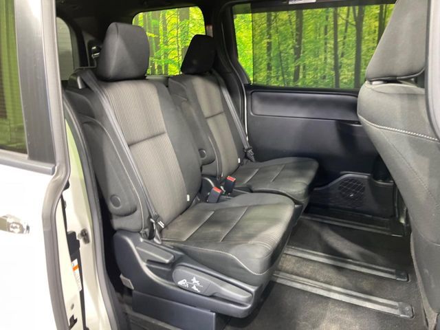 TOYOTA VOXY 2019 Image 31