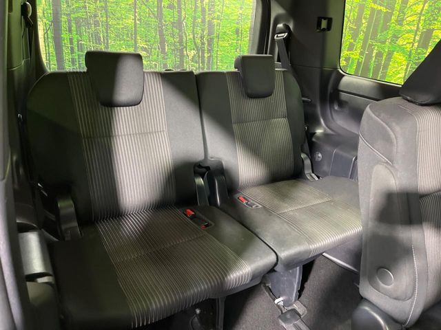 TOYOTA VOXY 2019 Image 31