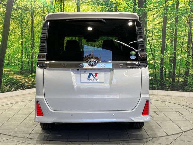 TOYOTA VOXY 2019 Image 31