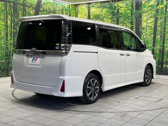 TOYOTA VOXY 2019 Image 31