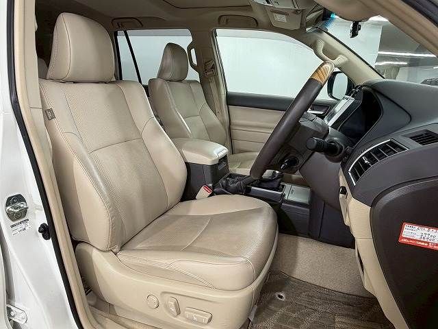 TOYOTA LANDCRUISER PRADO 2023 Image 31