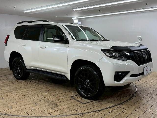TOYOTA LANDCRUISER PRADO 2023 Image 31