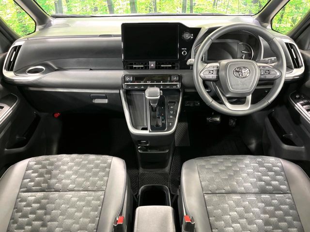 TOYOTA VOXY 4WD 2025 Image 31