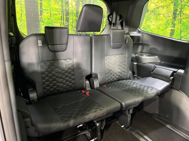 TOYOTA VOXY 4WD 2025 Image 31