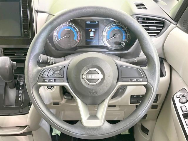 NISSAN ROOX 2024 Image 31