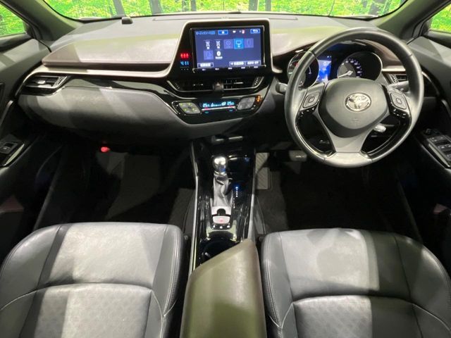 TOYOTA C-HR 2017 Image 31
