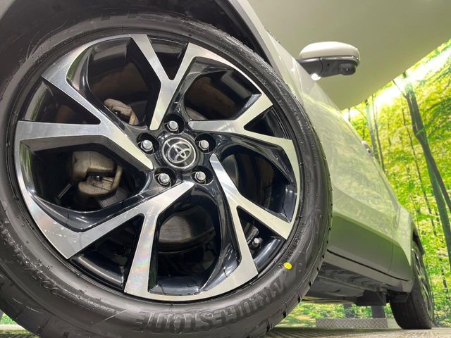 TOYOTA C-HR 2017 Image 31