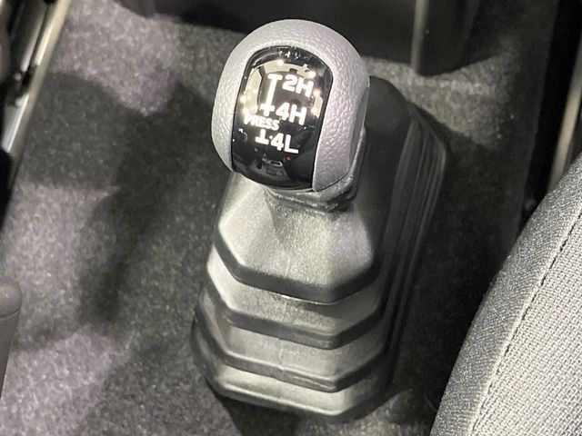 SUZUKI JIMNY 4WD 2025 Image 31