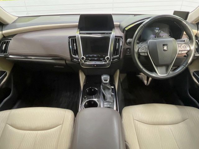 TOYOTA CROWN SEDAN HYBRID 2018 Image 31