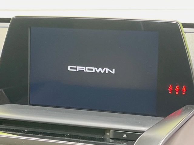 TOYOTA CROWN SEDAN HYBRID 2018 Image 31