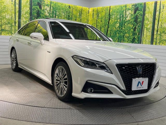 TOYOTA CROWN SEDAN HYBRID 2018 Image 31
