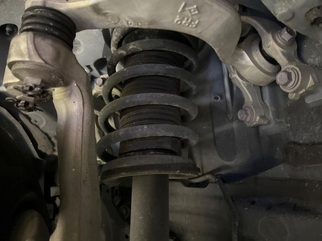 TOYOTA CROWN SEDAN HYBRID 2018 Image 31