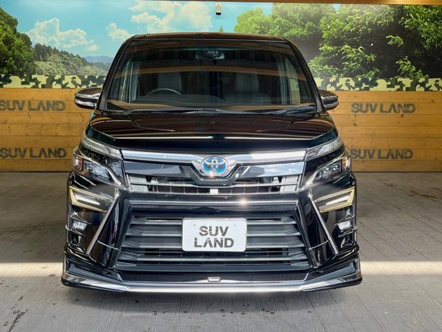 TOYOTA VOXY HYBRID 2018 Image 31