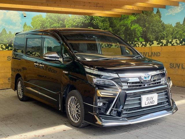 TOYOTA VOXY HYBRID 2018 Image 31
