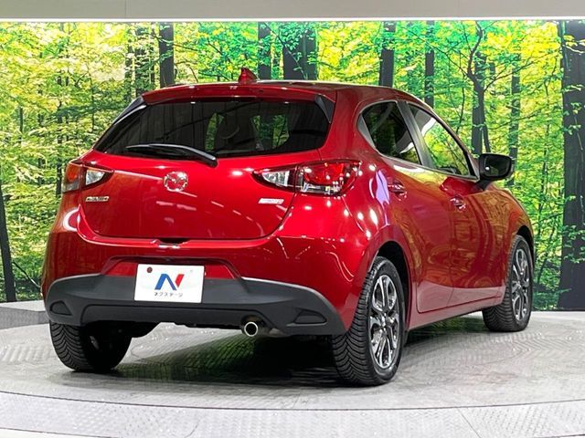 MAZDA DEMIO 2015 Image 31