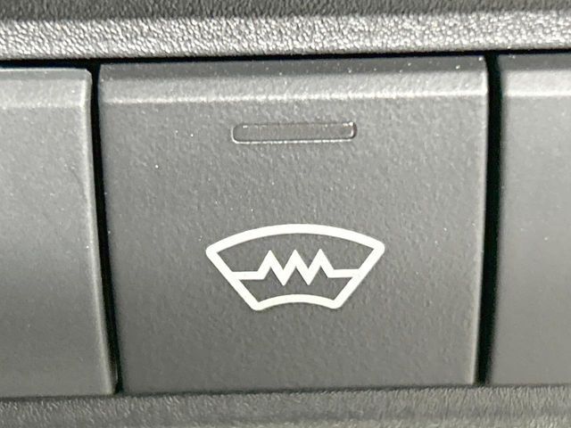 TOYOTA YARIS CROSS HYBRID 2025 Image 31