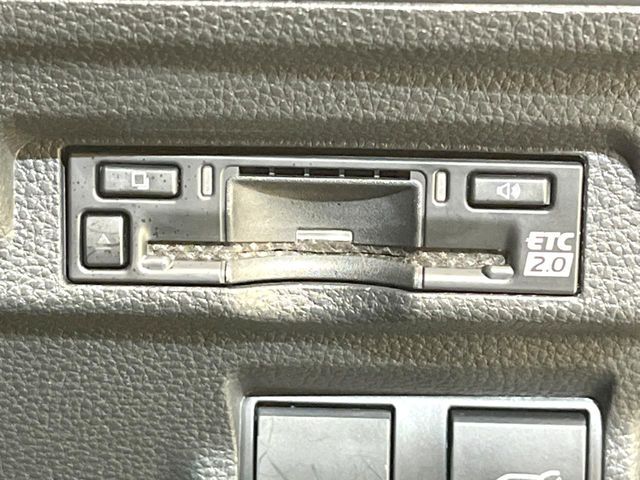 TOYOTA COROLLA CROSS HYBRID 2024 Image 31