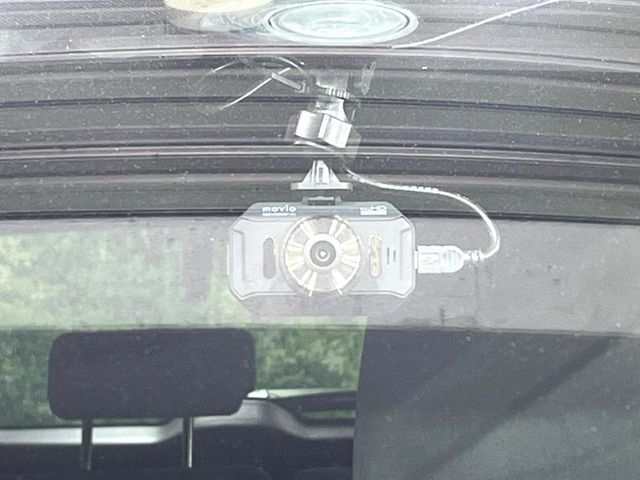 TOYOTA PRIUS ALPHA 2012 Image 31