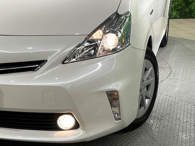 TOYOTA PRIUS ALPHA 2012 Image 31