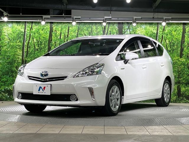 TOYOTA PRIUS ALPHA 2012 Image 31