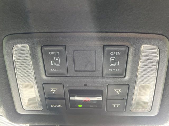 TOYOTA VOXY HYBRID 2024 Image 31