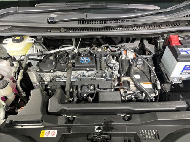 TOYOTA VOXY HYBRID 2024 Image 31