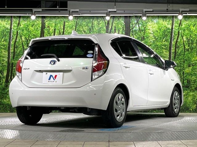 TOYOTA AQUA 2016 Image 31