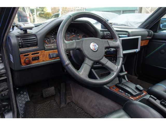 ALPINA B6 1989 Image 31